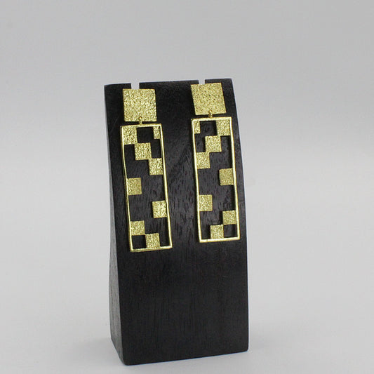 Pendientes CASSANDRE bañados en oro - Diseño con carácter-0