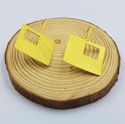 Pendientes Cuadrados SIXTY bañados en oro-0