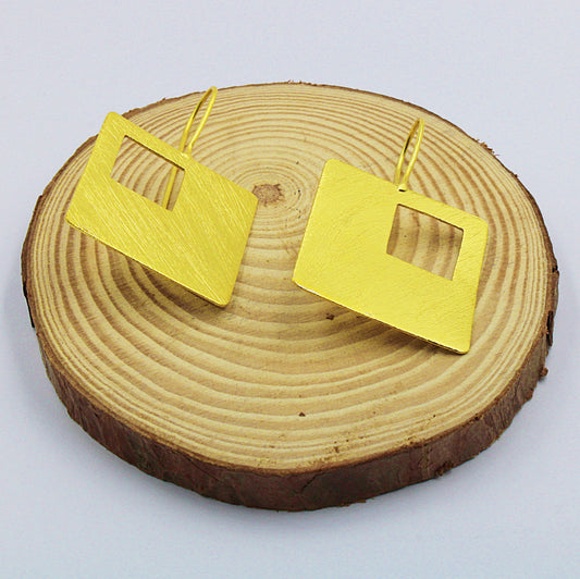 Pendientes Cuadrados SIXTY bañados en oro-0