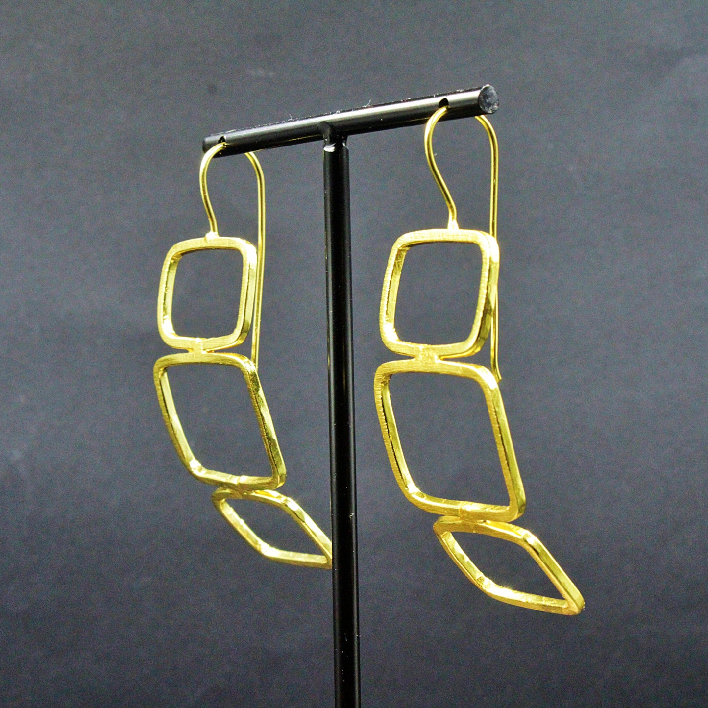 Pendientes LIEN bañados en oro-4