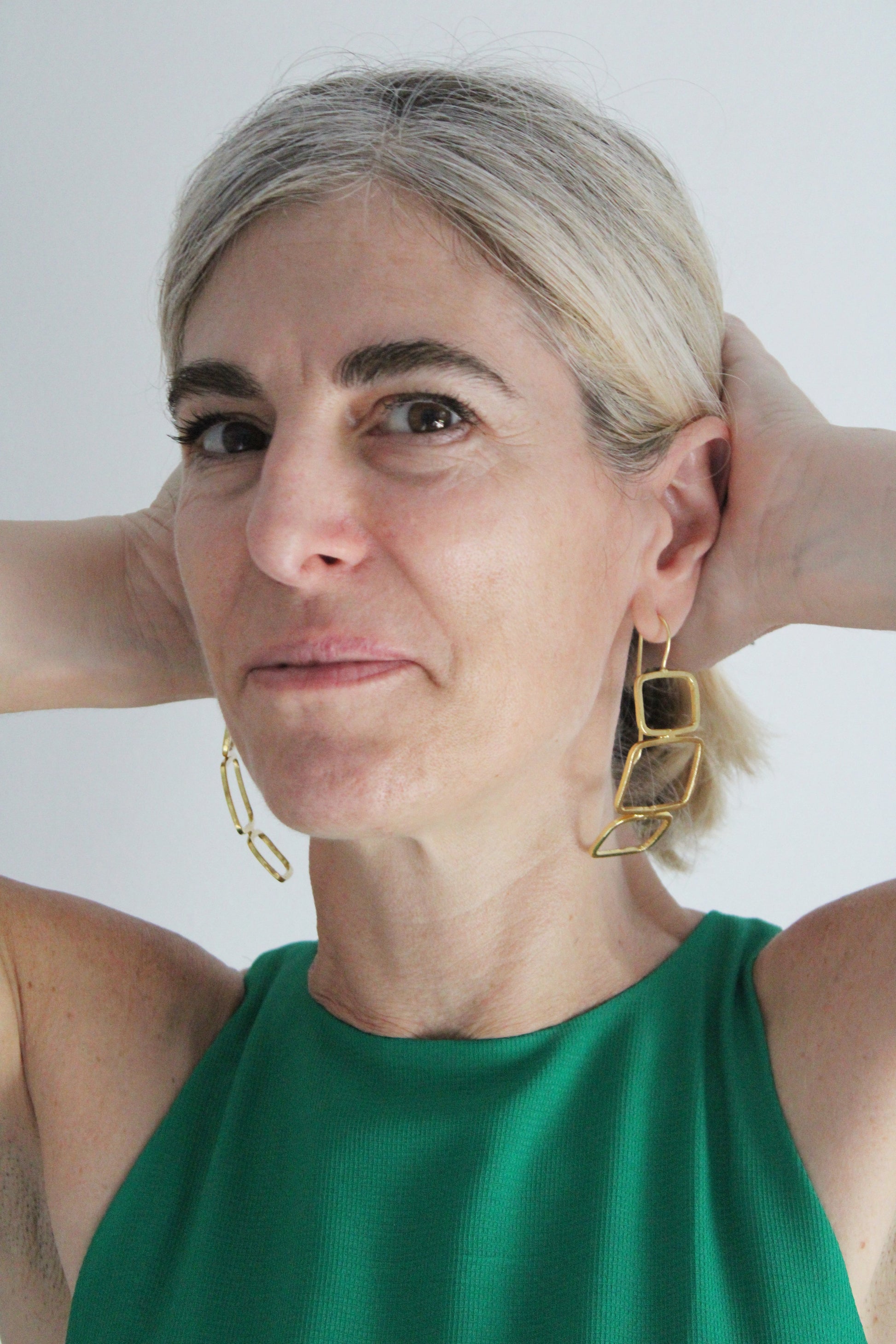 Pendientes LIEN bañados en oro-1